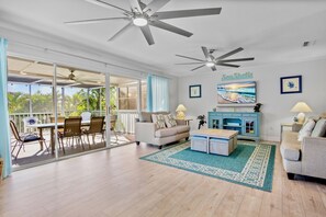 Smart TV - Welcome to the CRAB SHACK! (Holmes Beach)