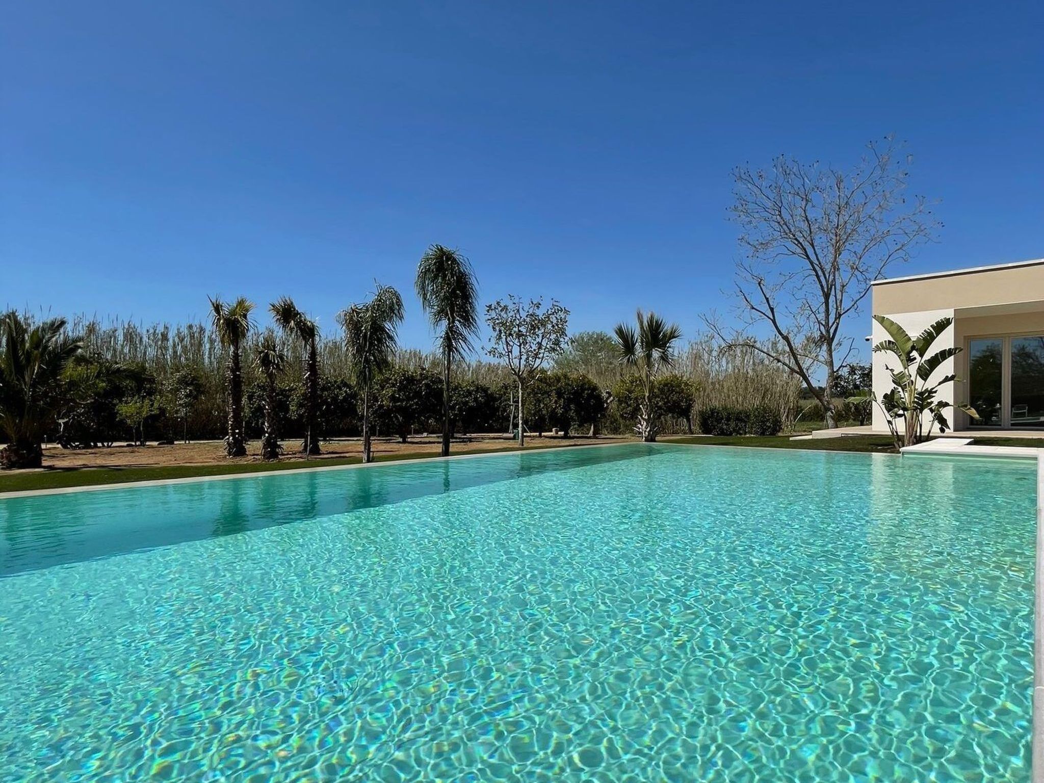 Et oppvarmet basseng