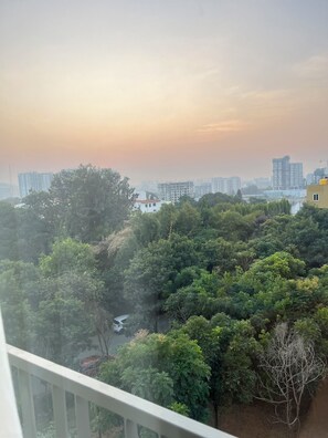 Property grounds - Orchid Parc 1BHK -Premium Stay Just  few Steps away  from Manyata Tech Park (Bangalore)