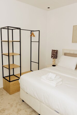1 bedroom, in-room safe, iron/ironing board, free WiFi - Chic & Moderne Studio at Sacré-Cœur 1, Dakar (Dakar)
