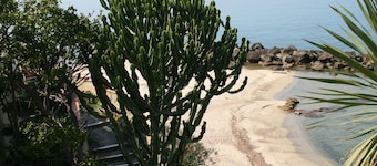 Villa Laura am Meer - P1 by Interhome