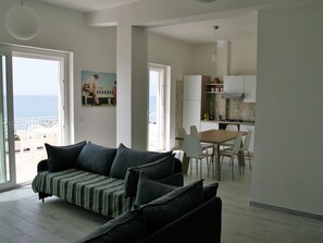 Fireplace - Villa Laura am Meer - P1 by Interhome (Pizzo)