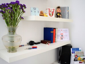Interior - Wohnung "Donna Lavinia" mit Blick aufs Wasser by Interhome (Rome)