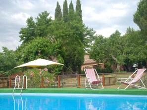 Pool - Unabhaengige Wohnung in Amelia mit Grill und Gar by Interhome (Amelia)