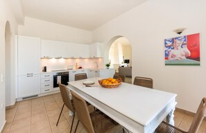 Dining - Stylish Villa with Stunning Views near Beach with use of hotel facilities (Kassiopi)