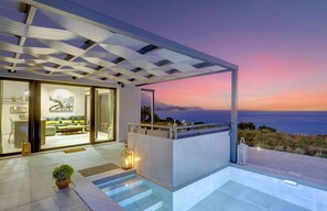 Terrace/patio - Contemporary Villa with Sea Views and Sunset Outlook near Fiskardo (Kefalonia)
