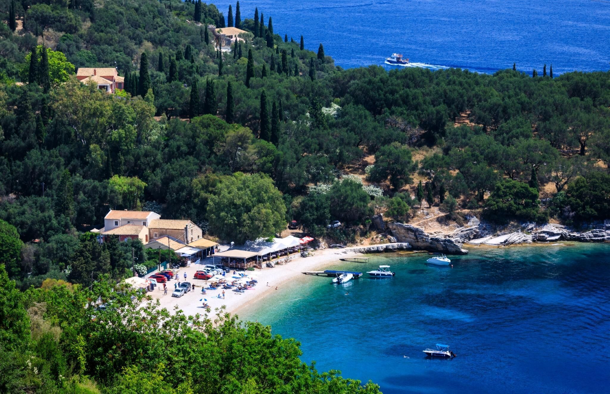 Beach nearby, sun-loungers