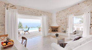 TV - Stylish Villa with Outstanding Sea Views near Beach Tavernas (Paxos)