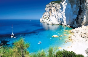 Beach nearby, sun-loungers - Stylish Villa with Outstanding Sea Views near Beach Tavernas (Paxos)