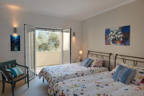 house - Villa Christianna - Elegant Villa with Magnificent Sea Views near Agios Stephanos (Corfu)