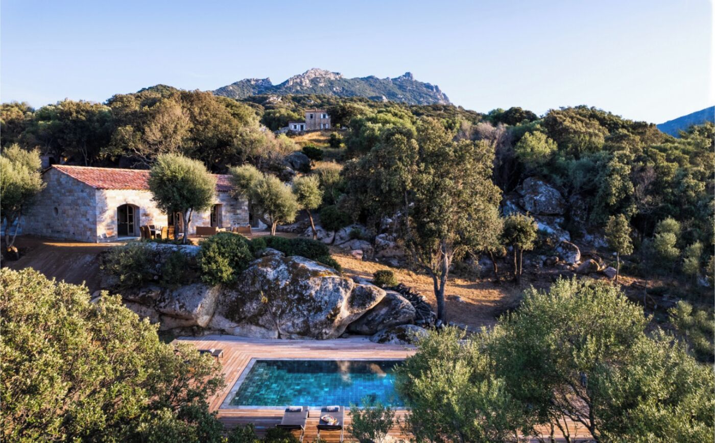 Et oppvarmet basseng