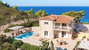 Exterior - Cosy Villa with Sea-and-Mountain Views near Agios Nikitas (Lefkada)