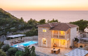 Exterior - Cosy Villa with Sea-and-Mountain Views near Agios Nikitas (Lefkada)