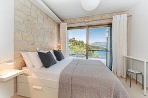 2 bedrooms, in-room safe, iron/ironing board - Modern Villa with Sea Views near Spilia Beach and Spartochori (Spartochori)