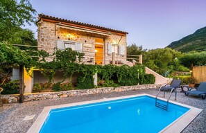 Pool - Romantic Cottage with Private Pool and Garden near Vathy and Dexa Beach (Ithaca)