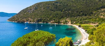 Romantic Cottage with Private Pool and Garden near Vathy and Dexa Beach