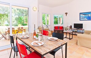 Dining - Pinarello Beach House (Zonza)