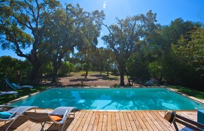 A heated pool - Pinarello Beach House (Zonza)