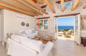 Living area - The Yiameli Collection - Meli (Micro Nisi)