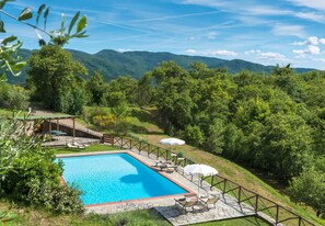 A heated pool - Villa Mille Desideri (Arezzo)