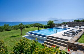 house - Mirabello Bay House (Crete)