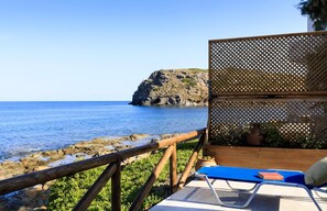 Property grounds - Romantic Waterfront Studio with Uninterrupted Sea Views in Mochlos (Sitia)