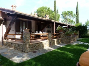 Outdoor dining - Wohnung für 2 Personen mit Veranda by Interhome (Castiglione della Pescaia)