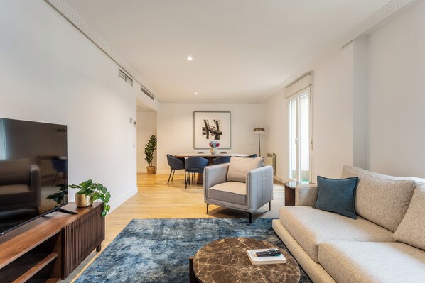 Imagen sin descripción, 1 de 28, botón