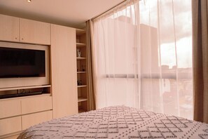 1 bedroom, iron/ironing board, free WiFi, bed sheets