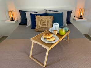 1 bedroom, in-room safe, iron/ironing board, free WiFi