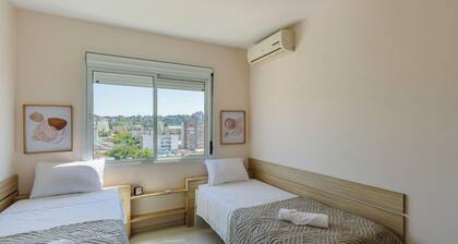 Apto 2 Quartos c\/ Ar, Garagem em POA | RPS0903