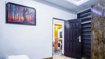 Deluxe Apartment, Balcony, City View | Desk, laptop workspace, blackout curtains, soundproofing