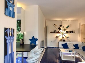 Living area - Sehr moderne Wohnung mit schönem Garten by Interhome (Rapallo)