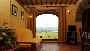 Living area - Agriturismo Podere Casenove Wohnung Magnolia by Interhome (Citerna)