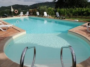 Pool - Agriturismo Podere Casenove Wohnung Magnolia by Interhome (Citerna)