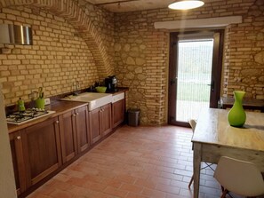 Fridge, microwave, oven, dishwasher - Casa Luna - 6 Personen - in Picciano by Interhome (Picciano)