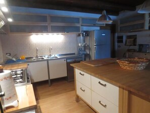 Fridge, microwave, oven, cookware/dishes/utensils - "Solebello Mulberry by Interhome (Belvedere Ostrense)