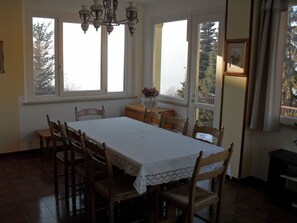 Dining - mit eigenem Garten und Terrasse by Interhome (Albisano)