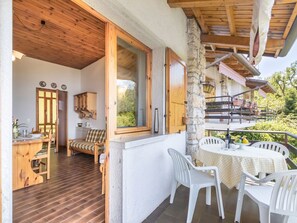 Outdoor dining - Bella Viesta by Interhome (Albisano)
