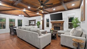 Unclassified image, 4 of 30, button - Mall of GA, Cozy 5 Bedrooms Gateway, Sleep 12 + Game Room and Wi-Fi (Buford)