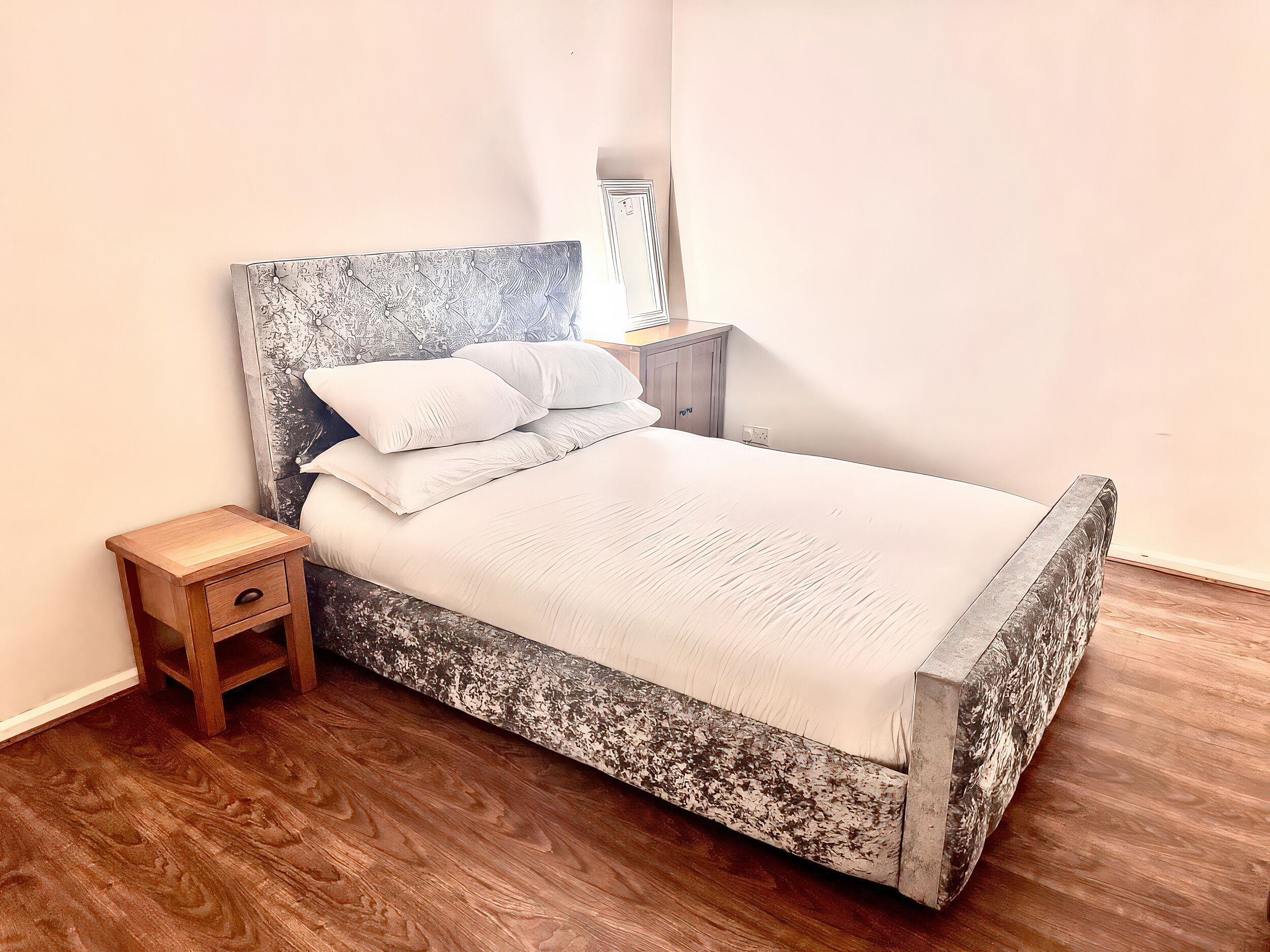 3 bedrooms, individually decorated, individually furnished, free WiFi