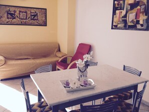 Dining - Wohnung in Bergdorf by Interhome (Tiarno di Sotto)