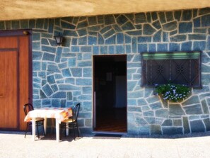House - Wohnung 'Garden' mit Wasserblick by Interhome (Vercana)