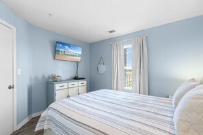 Apartamento Signature, 1 habitación, balcón, vistas a la playa | Decoración individual y mobiliario individual
