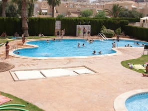 Pool Outdoor - Appartement mit Dachterrasse und Balkon plus Gemeinschaftspool, in der Nähe von by Interhome (Torrevieja)
