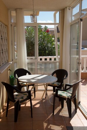 Dining - Hübsche Erdgeschosswohnung mit großem Garten by Interhome (Torrevieja)