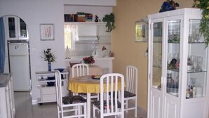 Unclassified image, 3 of 21, button - Wohnung mit Pool, Garten, Terrasse in Strandnähe by Interhome (Dénia)