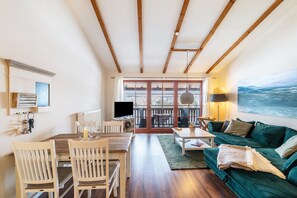 TV - Apartment 'Mühlenblick' with Balcony and Wi-Fi (Kühlungsborn)