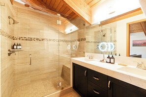 Shower, hair dryer, towels - Luxurious 5BR Deer Valley Pinnacle Vista with ski slope views, perfect for 12 guests. (Park City)