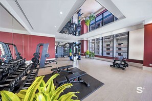 Fitness facility - High-Rise Condo in Crosby Miami | Pool + Gym (Miami)